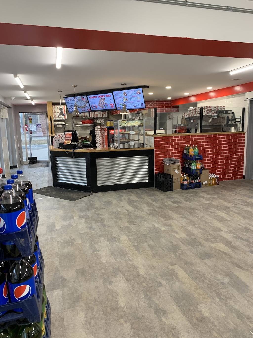 Square Boy Pizza | restaurant | 24601 ON-7, Sharbot Lake, ON K0H 2P0, Canada | 6132793361 OR +1 613-279-3361