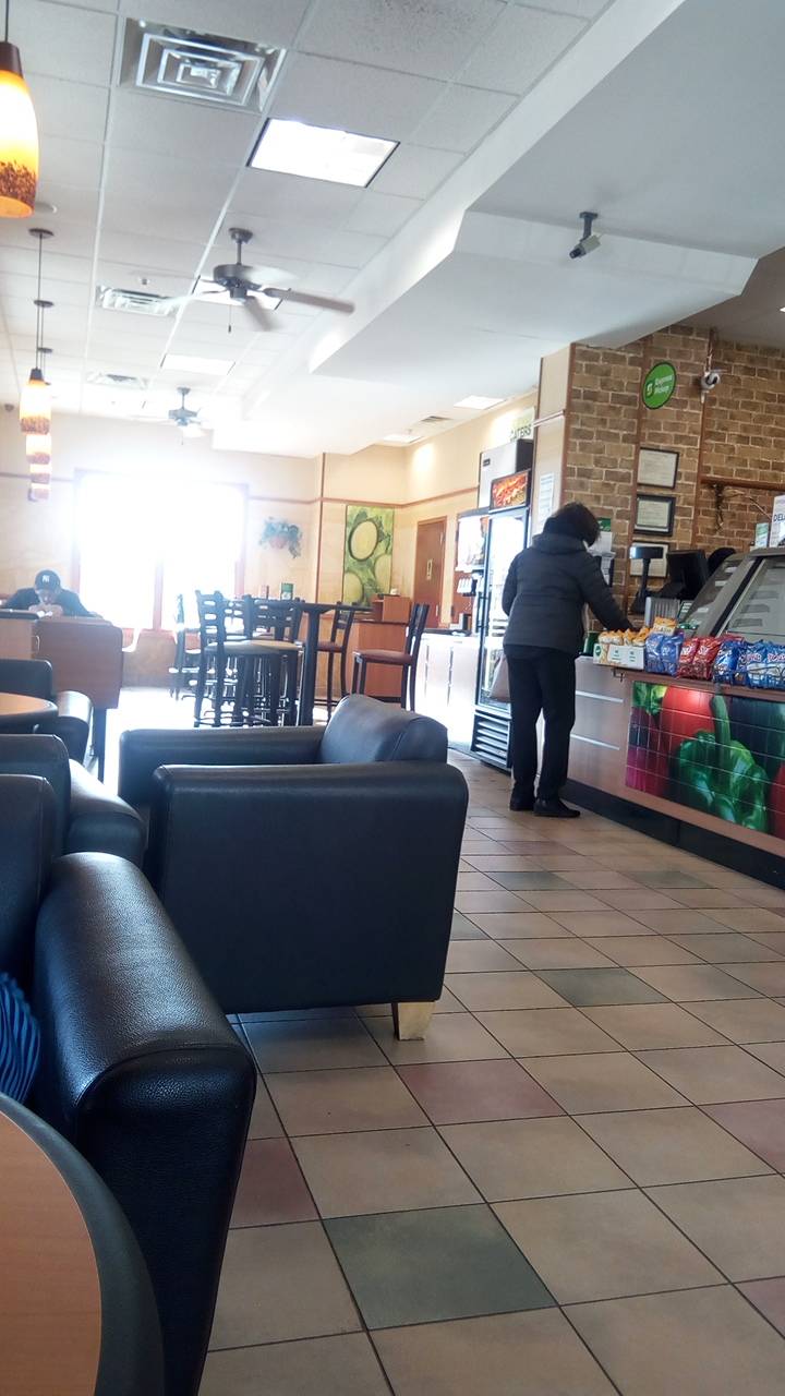 Subway Restaurants | restaurant | 880 Jacksonville Rd #101, Ivyland, PA 18974, USA | 2156722052 OR +1 215-672-2052