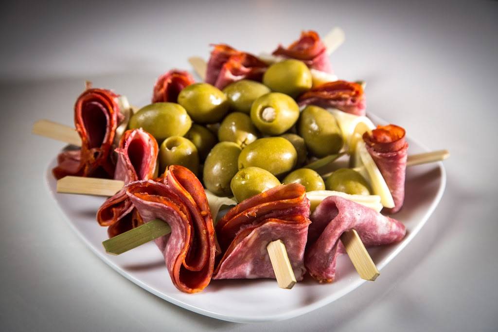 Ciao Cucina & Bar | meal takeaway | 4443 Lyons Rd D104, Coconut Creek, FL 33073, USA | 9546011234 OR +1 954-601-1234