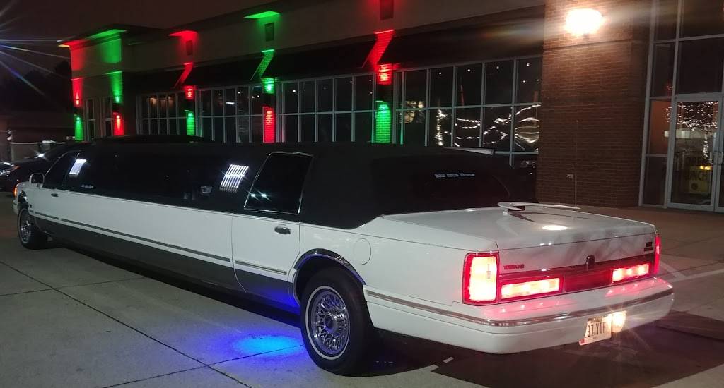 Trostels Dish | restaurant | 12851 University Ave #400, Clive, IA 50325, USA | 5152213474 OR +1 515-221-3474