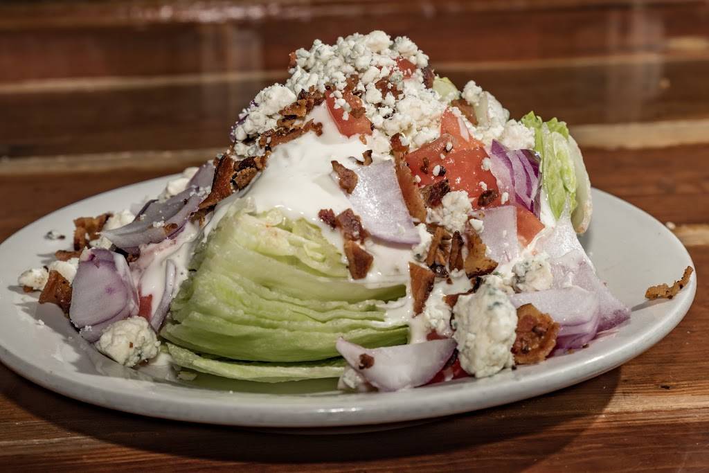 The Greenhorn Saloon & Eatery | restaurant | 303 Bedford Rd, Morris, IL 60450, USA | 8155135671 OR +1 815-513-5671