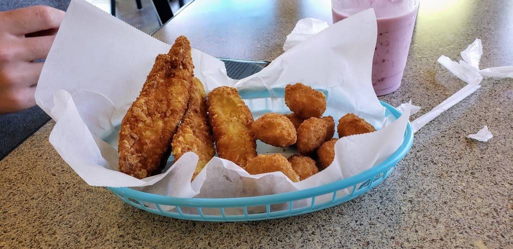 The Twist | restaurant | N1716 Hyacinth Ln, Greenville, WI 54942, USA | 9207576243 OR +1 920-757-6243