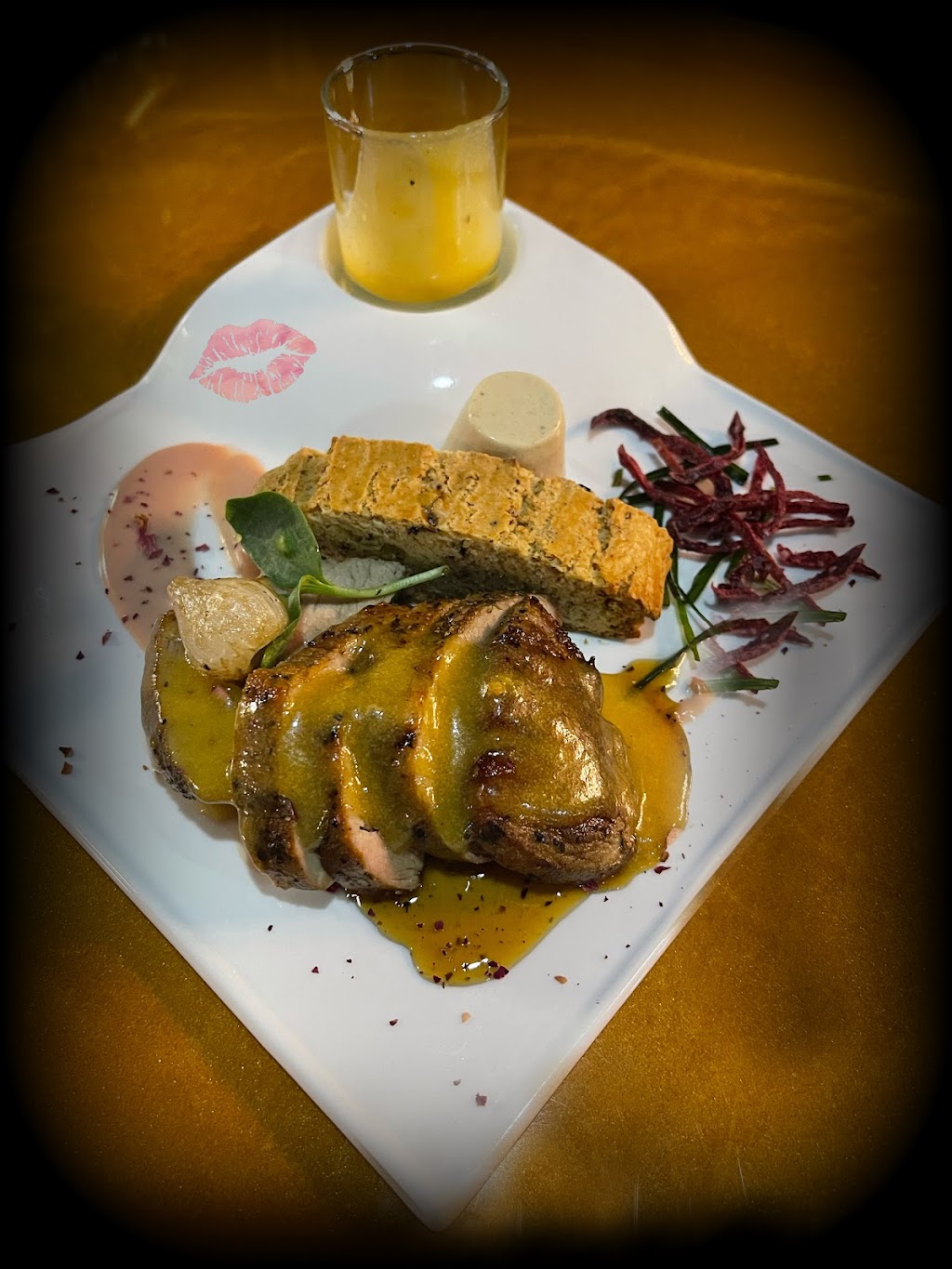 Twisted Liquid | restaurant | 301South Main St, #103, Blacksburg, VA 24060, USA | 5407393457 OR +1 540-739-3457