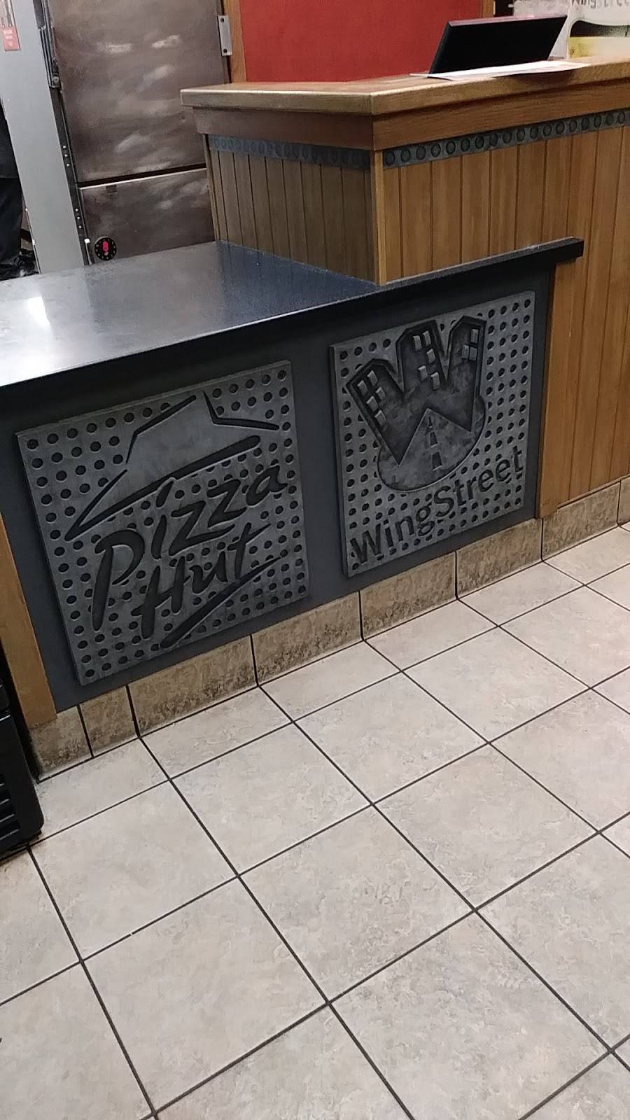 Pizza Hut | meal delivery | 3050 E Desert Inn Rd #101, Las Vegas, NV 89121, USA | 7027359011 OR +1 702-735-9011