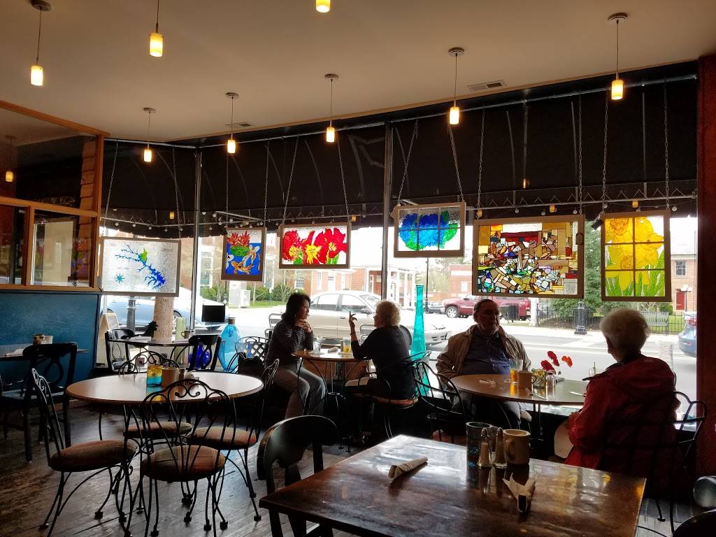 Obrigado Restaurant | restaurant | 109 W Main St, Louisa, VA 23093, USA | 5409679447 OR +1 540-967-9447