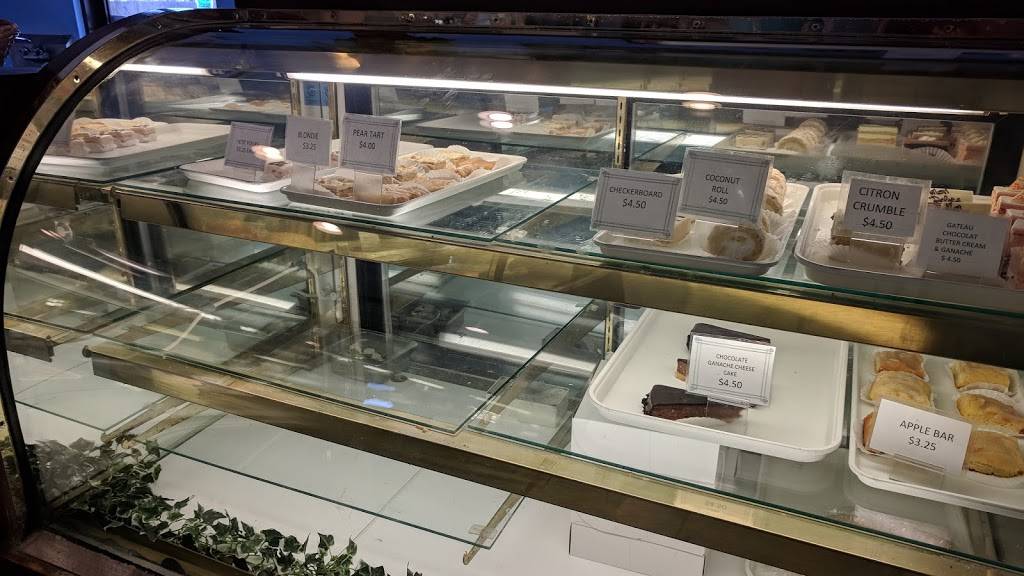 Mon Delice | restaurant | 557 E 3rd Ave, New Smyrna Beach, FL 32169, USA | 3864276555 OR +1 386-427-6555