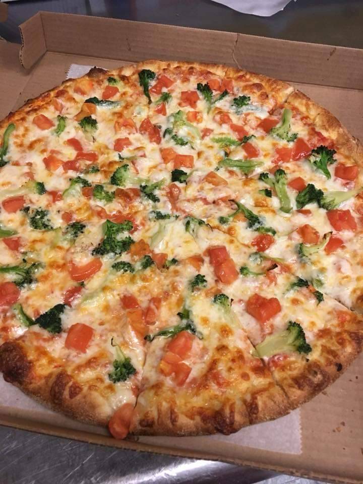 Bella Roma Pizza | restaurant | 117 Main St, North Adams, MA 01247, USA | 4136636666 OR +1 413-663-6666