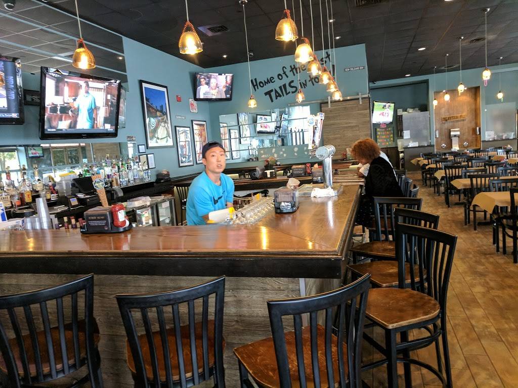 Chasin Tails | restaurant | 2200 N Westmoreland St, Arlington, VA 22213, USA | 7035382565 OR +1 703-538-2565