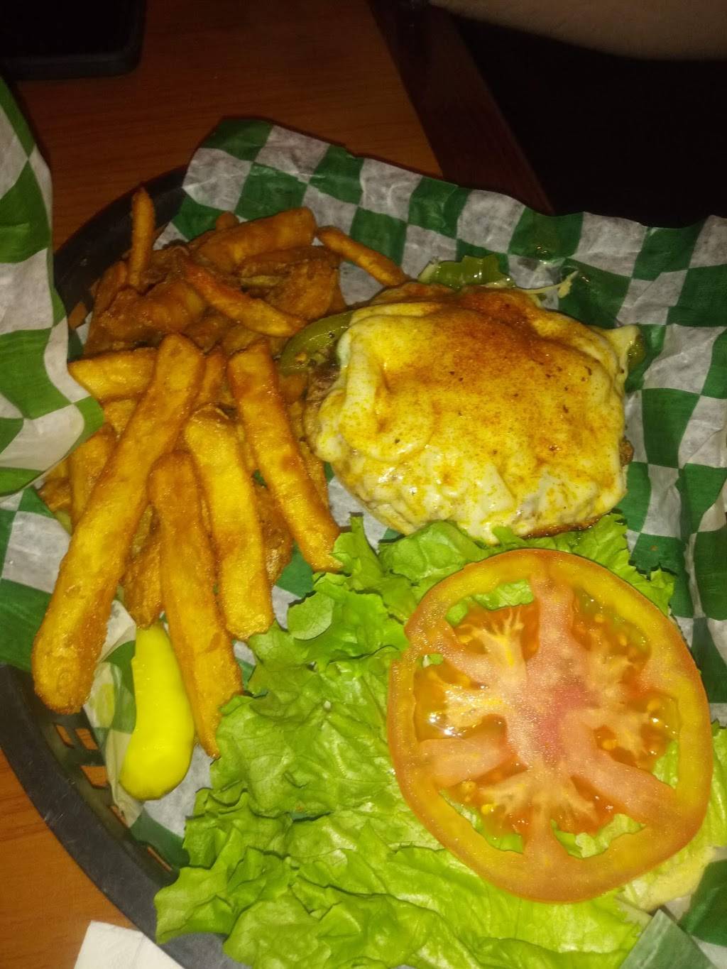 Fat Pattys Huntington | restaurant | 1935 3rd Ave, Huntington, WV 25702, USA | 3047812555 OR +1 304-781-2555