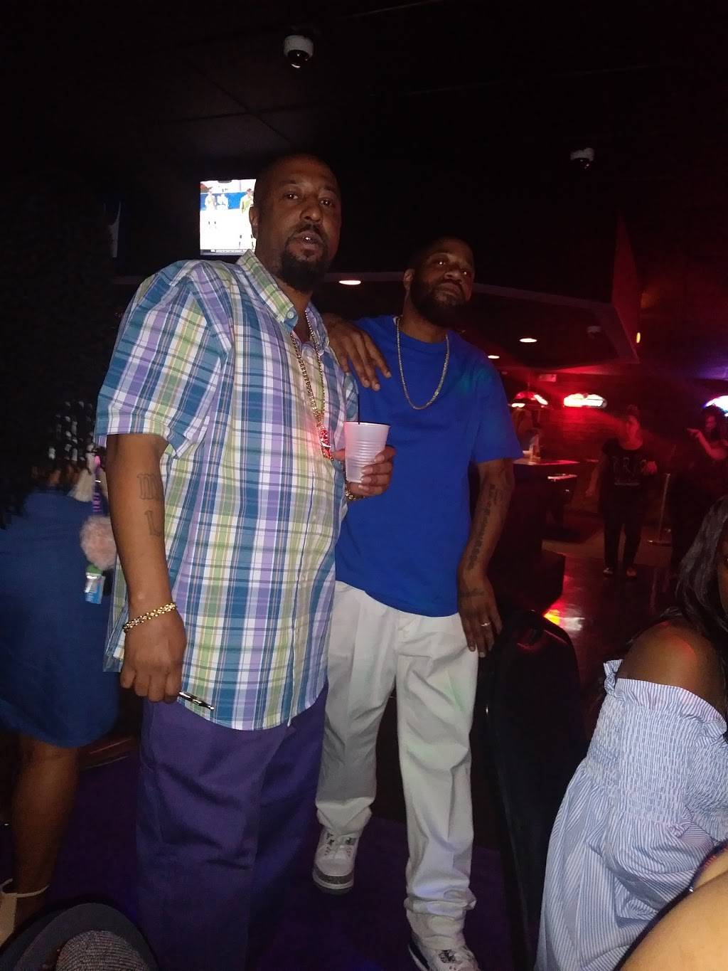 Spotlite 2 Bar and Grill | restaurant | 1710 E Morris St, Wichita, KS 67211, USA | 3162397124 OR +1 316-239-7124