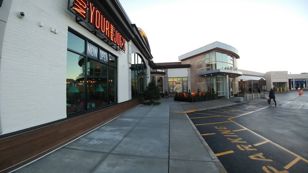 Not Your Average Joes | restaurant | 210 Andover St Unit P127, Peabody, MA 01960, USA | 9788395637 OR +1 978-839-5637