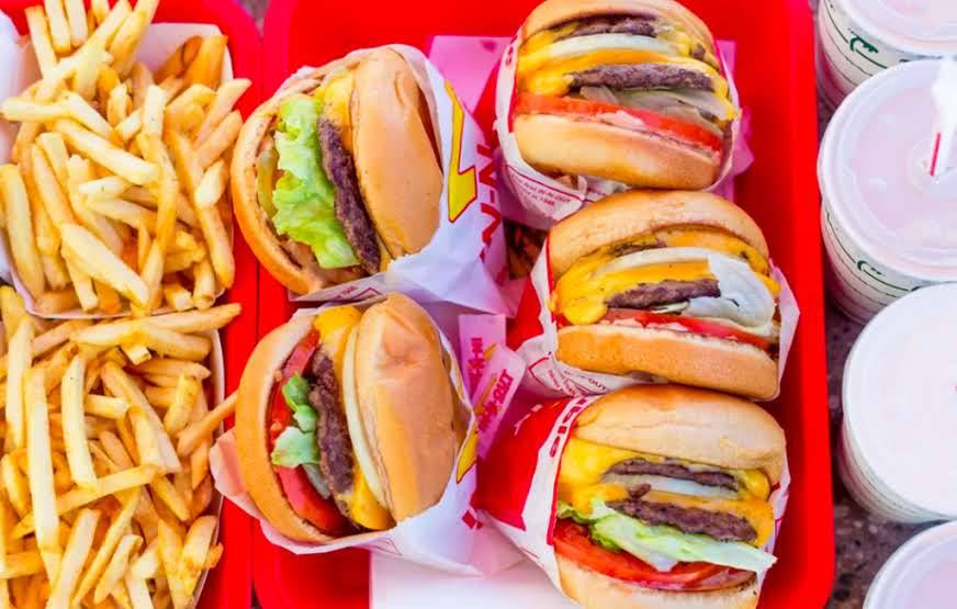 In-N-Out Burger | restaurant | 12890 Gregg Ct, Poway, CA 92064, USA | 8007861000 OR +1 800-786-1000
