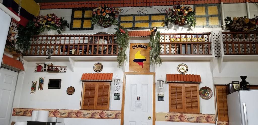 La plaza | restaurant | 704 Park St, Hartford, CT 06106, USA | 8605607677 OR +1 860-560-7677