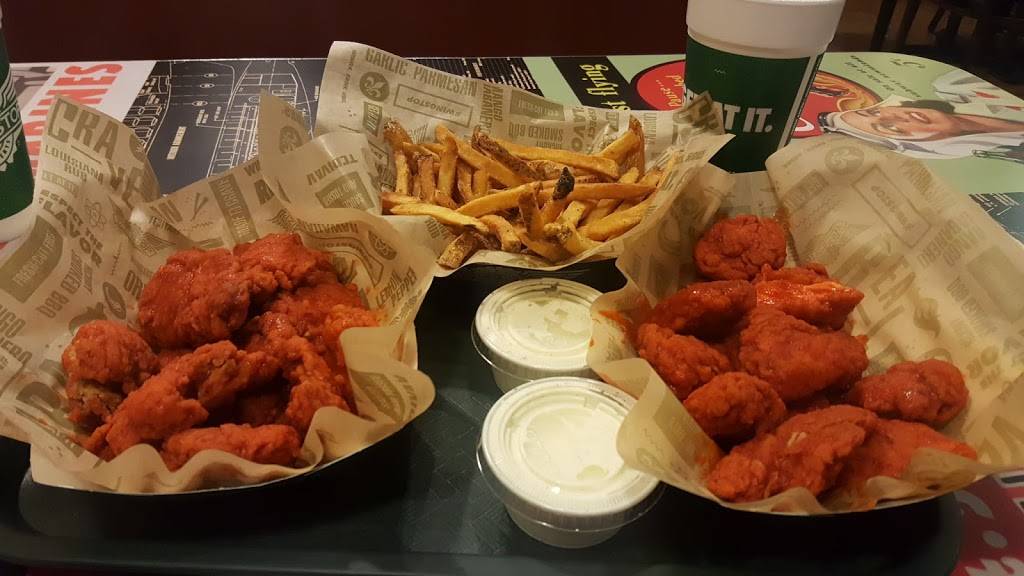 Wingstop | restaurant | 1049 Blalock Rd, Houston, TX 77055, USA | 7133659464 OR +1 713-365-9464