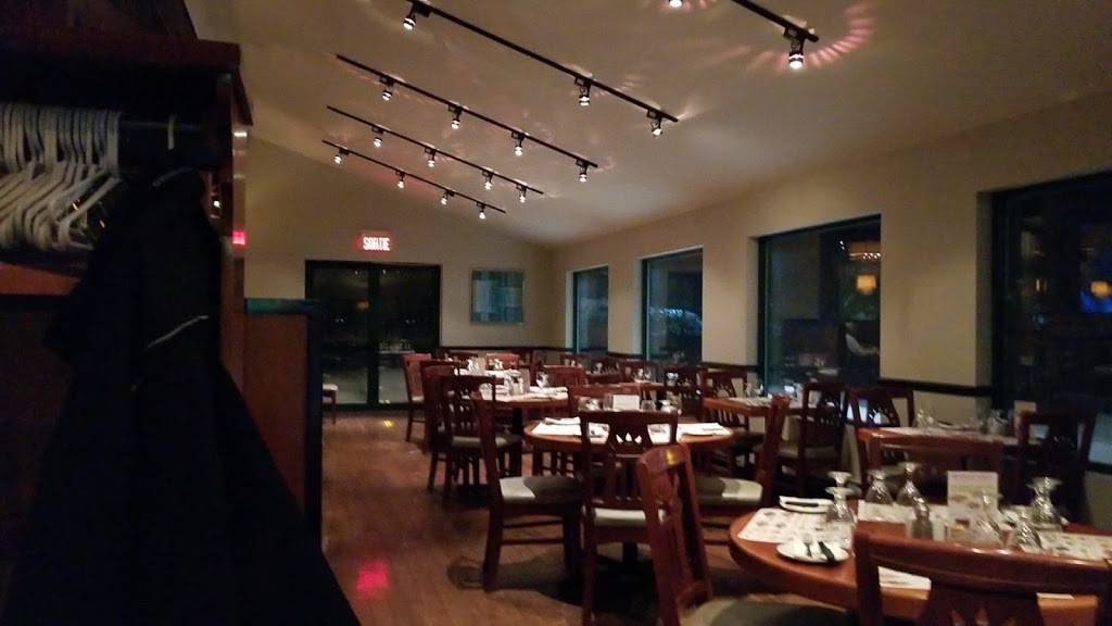 Casa Grecque | restaurant | 5910 Rue Martineau O, Saint-Hyacinthe, QC J2R 2H6, Canada | 4507963885 OR +1 450-796-3885