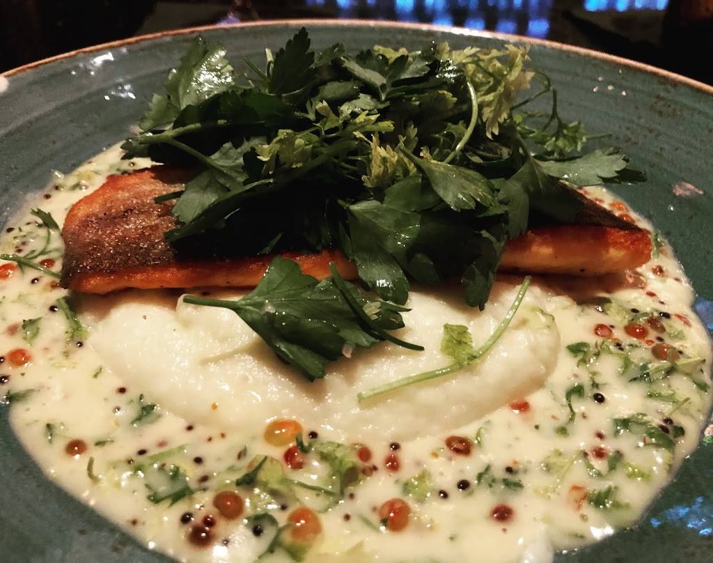 Vinifera Wine Bar & Bistro | restaurant | 11750 Sunrise Valley Dr, Reston, VA 20191, USA | 7032343550 OR +1 703-234-3550