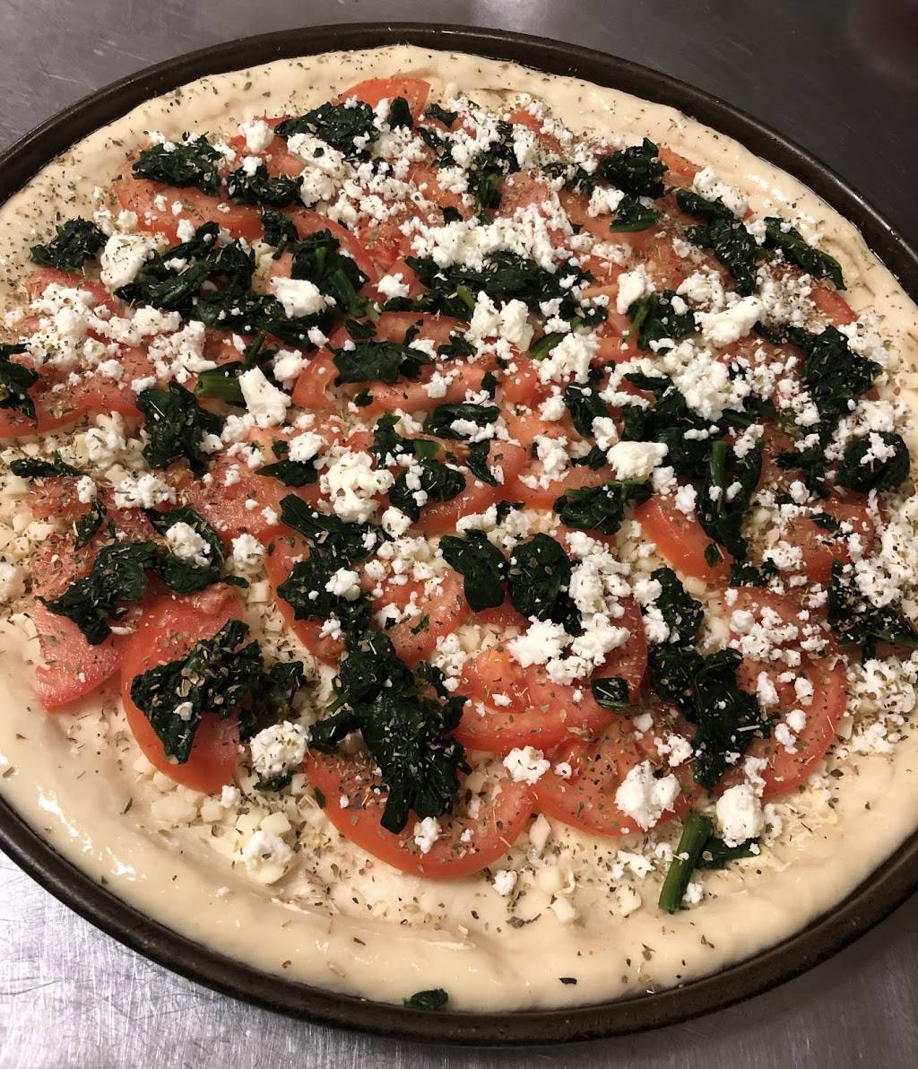 Family House Of Pizza | restaurant | 8 US-2, Newport, ME 04953, USA | 2073686277 OR +1 207-368-6277