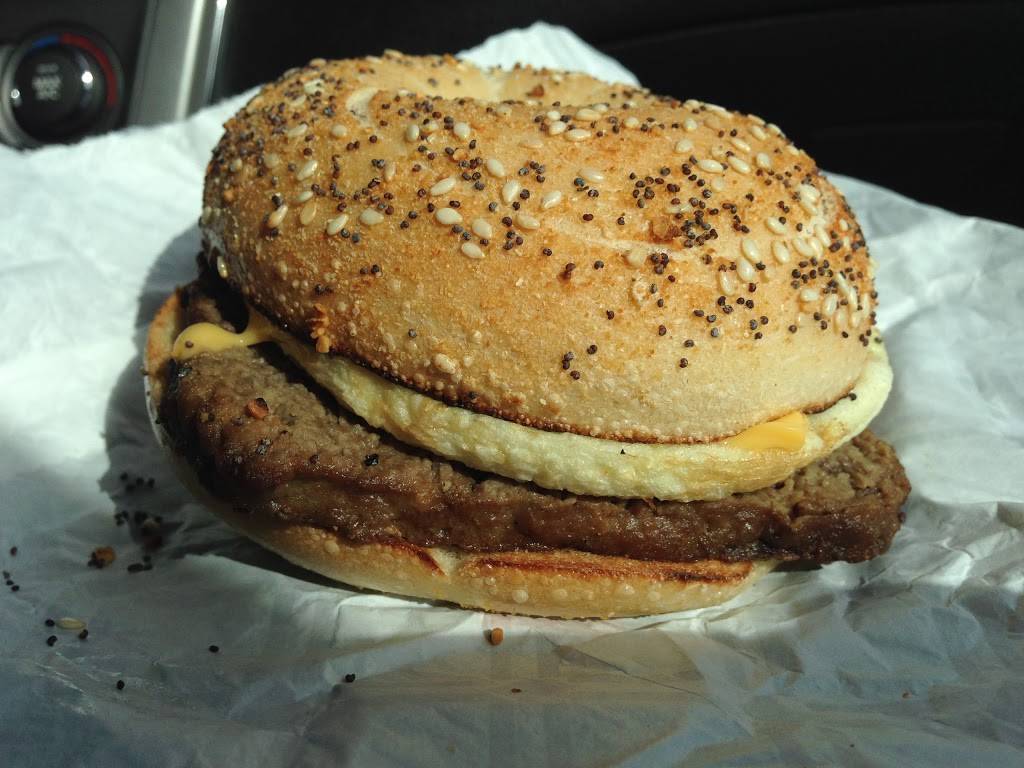 Dunkin | bakery | 9490 90th Ave, Vero Beach, FL 32967, USA | 7725896813 OR +1 772-589-6813