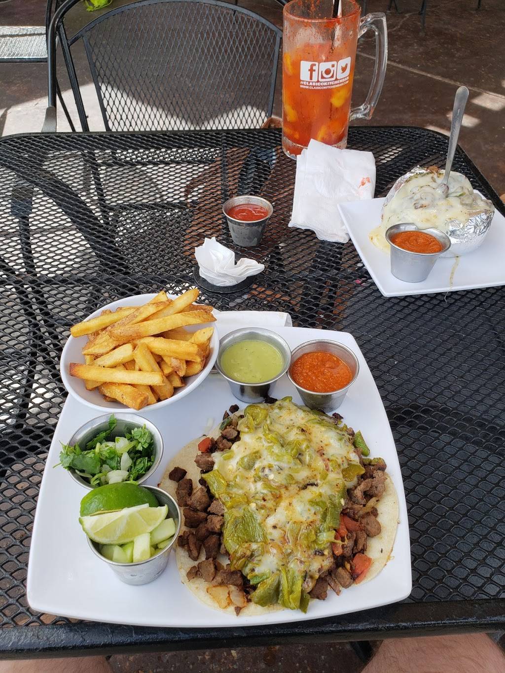 Clasico Kitchen Bar | restaurant | 7510 Remcon Cir #3513, El Paso, TX 79912, USA | 9153037637 OR +1 915-303-7637