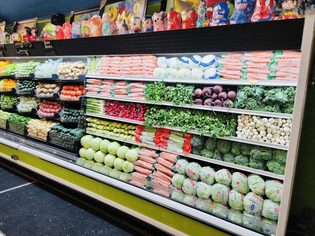 VALLEY FOODS SUPERMARKET | restaurant | 32717 Rd 160, Ivanhoe, CA 93235, USA | 5597986116 OR +1 559-798-6116