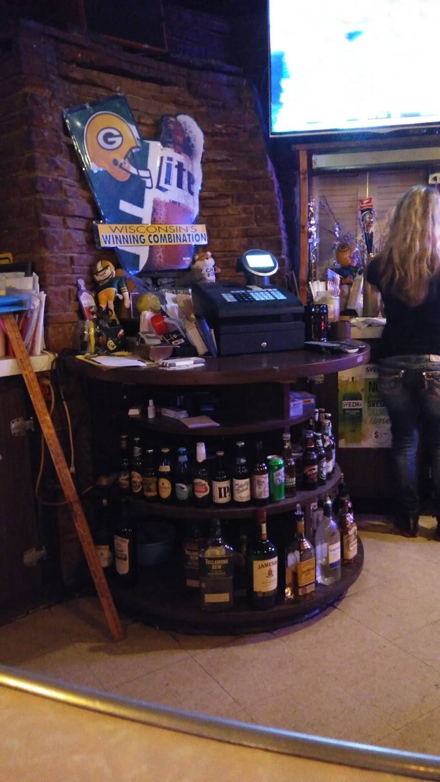 Gards | restaurant | 7170 W Burleigh St, Milwaukee, WI 53210, USA | 4144424280 OR +1 414-442-4280