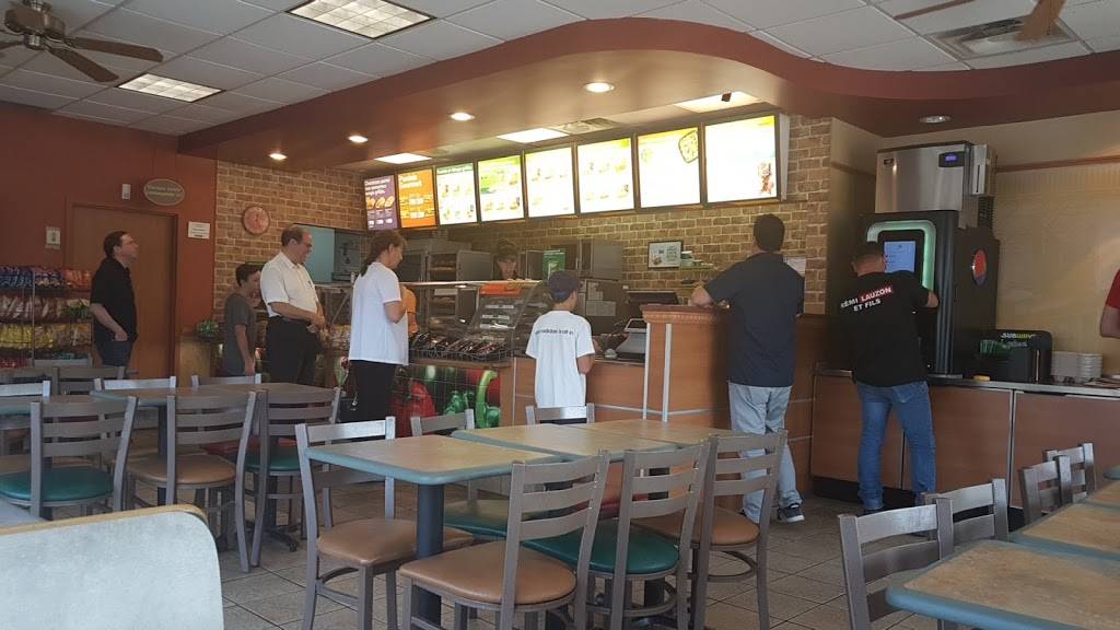 Restaurant SUBWAY | restaurant | 514 Boulevard Ste Anne, Sainte-Anne-des-Plaines, QC J0N 1H0, Canada | 4504786111 OR +1 450-478-6111