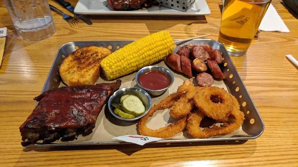 Chilis Grill & Bar | meal takeaway | 2885 Cranberry Hwy E, East Wareham, MA 02538, USA | 5082952800 OR +1 508-295-2800