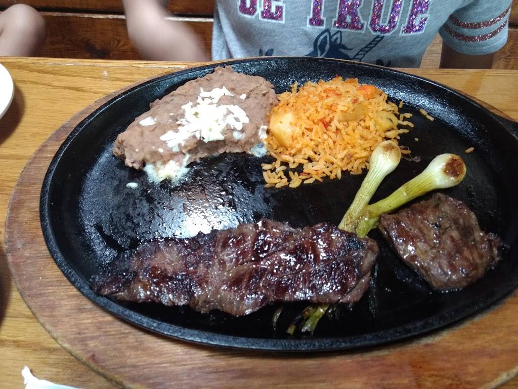 El Rey Del Taco & Burritos | restaurant | 4157 S California Ave, Chicago, IL 60632, USA | 7734756365 OR +1 773-475-6365