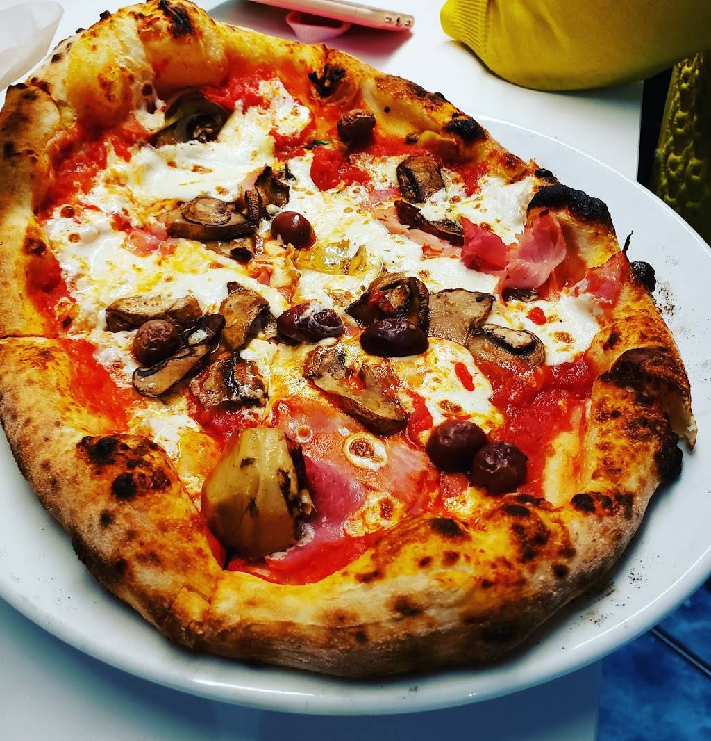 Mozzarella Store, Pizza & Caffè | restaurant | 822 Michigan Ave, Chicago, IL 60611, USA | 3122852449 OR +1 312-285-2449