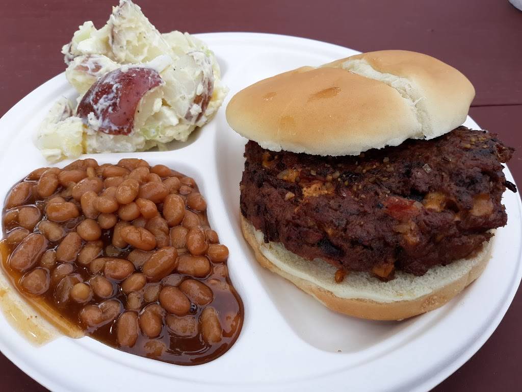 Wisco 608 BBQ Smokehouse and Saloon | restaurant | 12949 1st St, Fennimore, WI 53809, USA | 6089438686 OR +1 608-943-8686