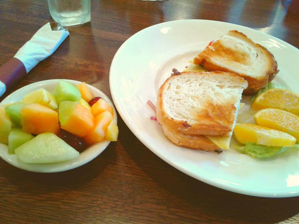 YiaYias Pancake House & Restaurant Hinsdale | restaurant | 13 Grant Square, Hinsdale, IL 60521, USA | 6304875600 OR +1 630-487-5600