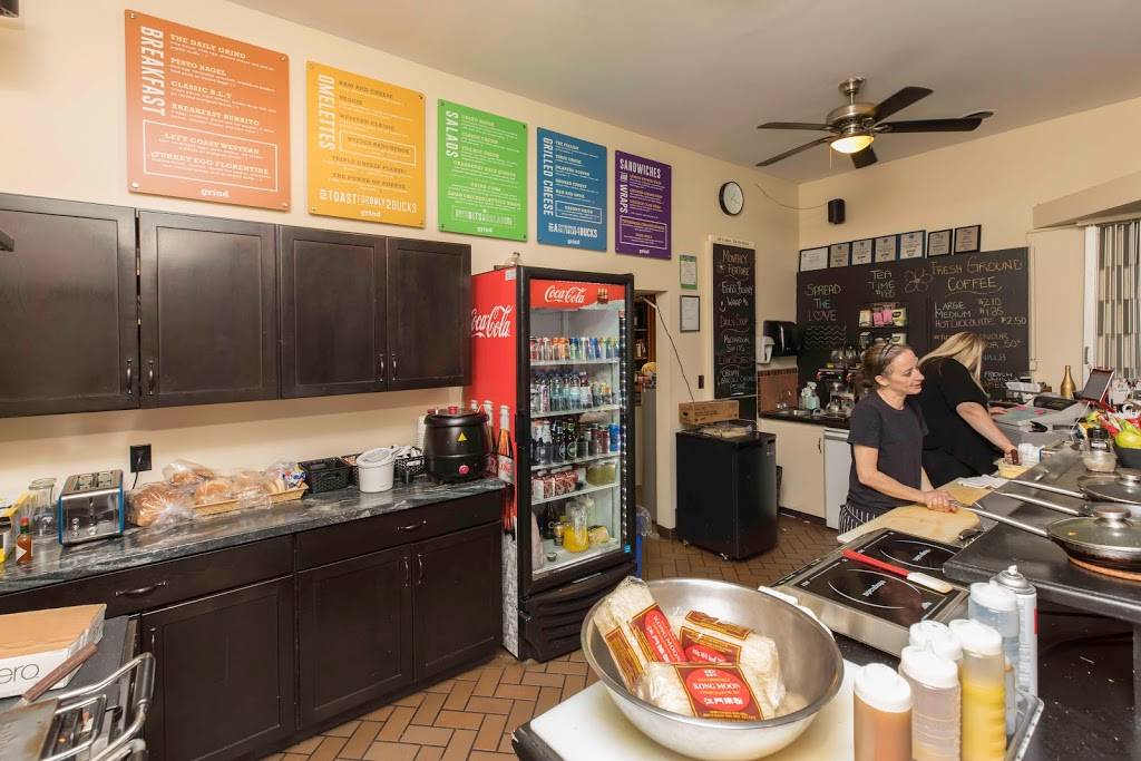 Grind Café & Catering Co. | restaurant | 265 Front St N Suite 105, Sarnia, ON N7T 7X1, Canada | 5193398986 OR +1 519-339-8986