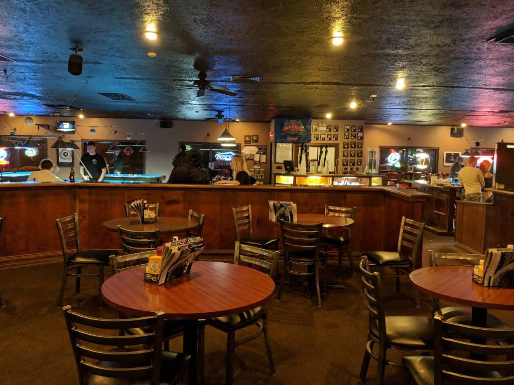 Starships Billiards & The Enterprise Grill | restaurant | 3015 Grand Prix Dr, Decatur, IL 62526, USA | 2178728882 OR +1 217-872-8882