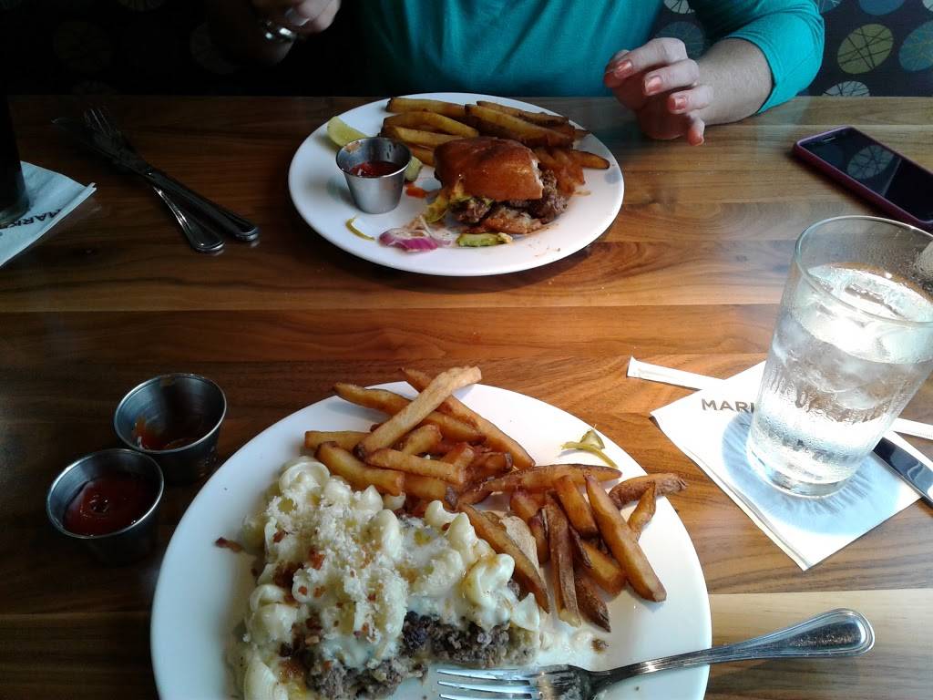 Hy-Vee Market Grille Express | restaurant | 4545 S Noland Rd, Independence, MO 64055, USA | 8163732527 OR +1 816-373-2527