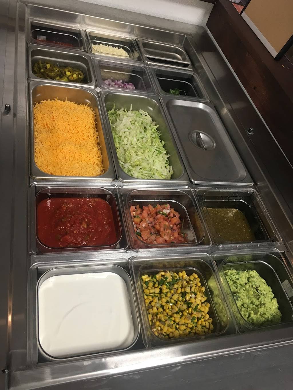 Buenos Nachos | restaurant | 148 Morton Ave, Folsom, PA 19033, USA | 6105836600 OR +1 610-583-6600