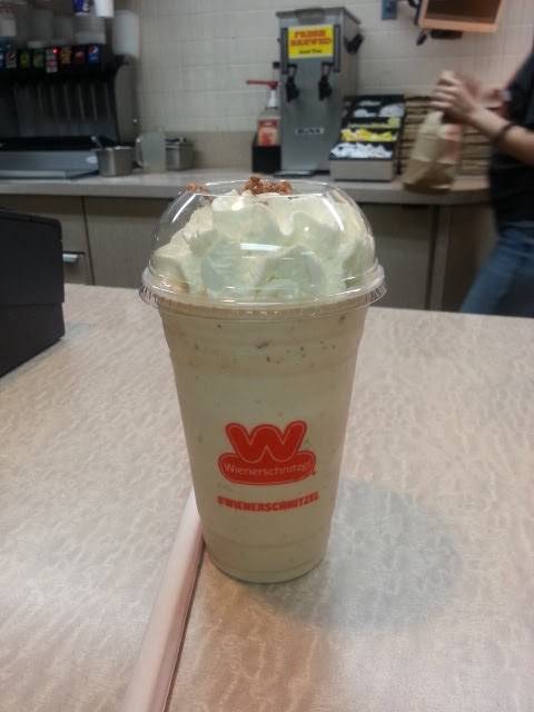 Wienerschnitzel | restaurant | 1212 N Azusa Ave, Covina, CA 91722, USA | 6269667900 OR +1 626-966-7900