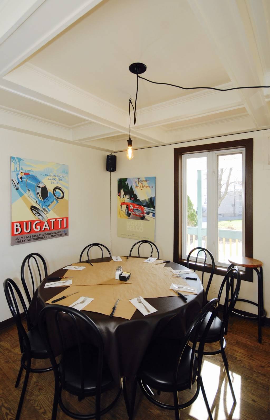 Le Bistro | restaurant | 570 Rue Notre Dame, Montebello, QC J0V 1L0, Canada | 8194236900 OR +1 819-423-6900