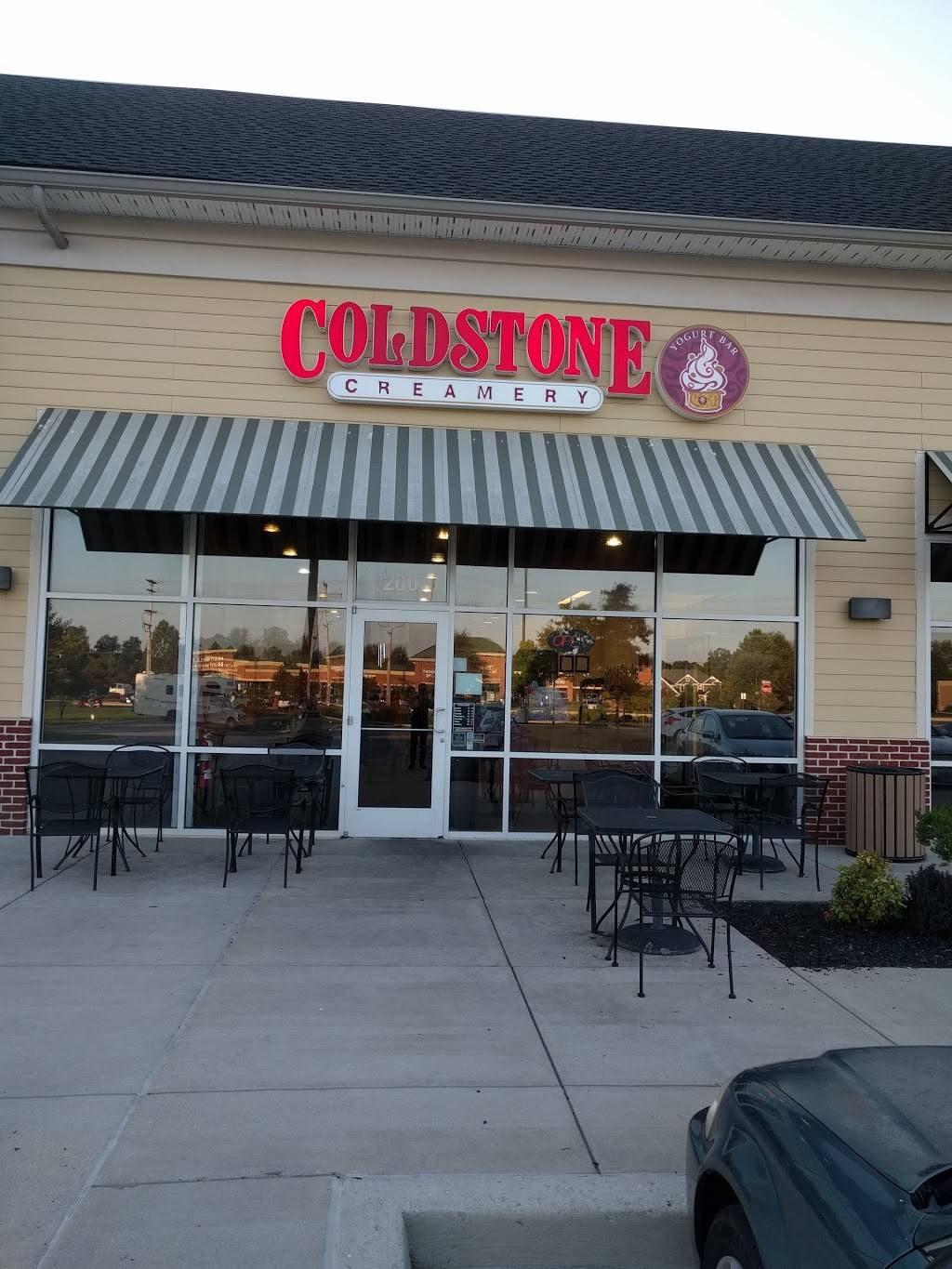 Cold Stone Creamery | bakery | 15 Lee Airpark Dr, Edgewater, MD 21037, USA | 4109561100 OR +1 410-956-1100