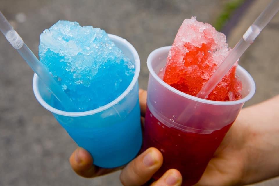 Lucky Dawgs Food Truck | restaurant | 6935 W Addison St, Chicago, IL 60634, USA | 7738164760 OR +1 773-816-4760