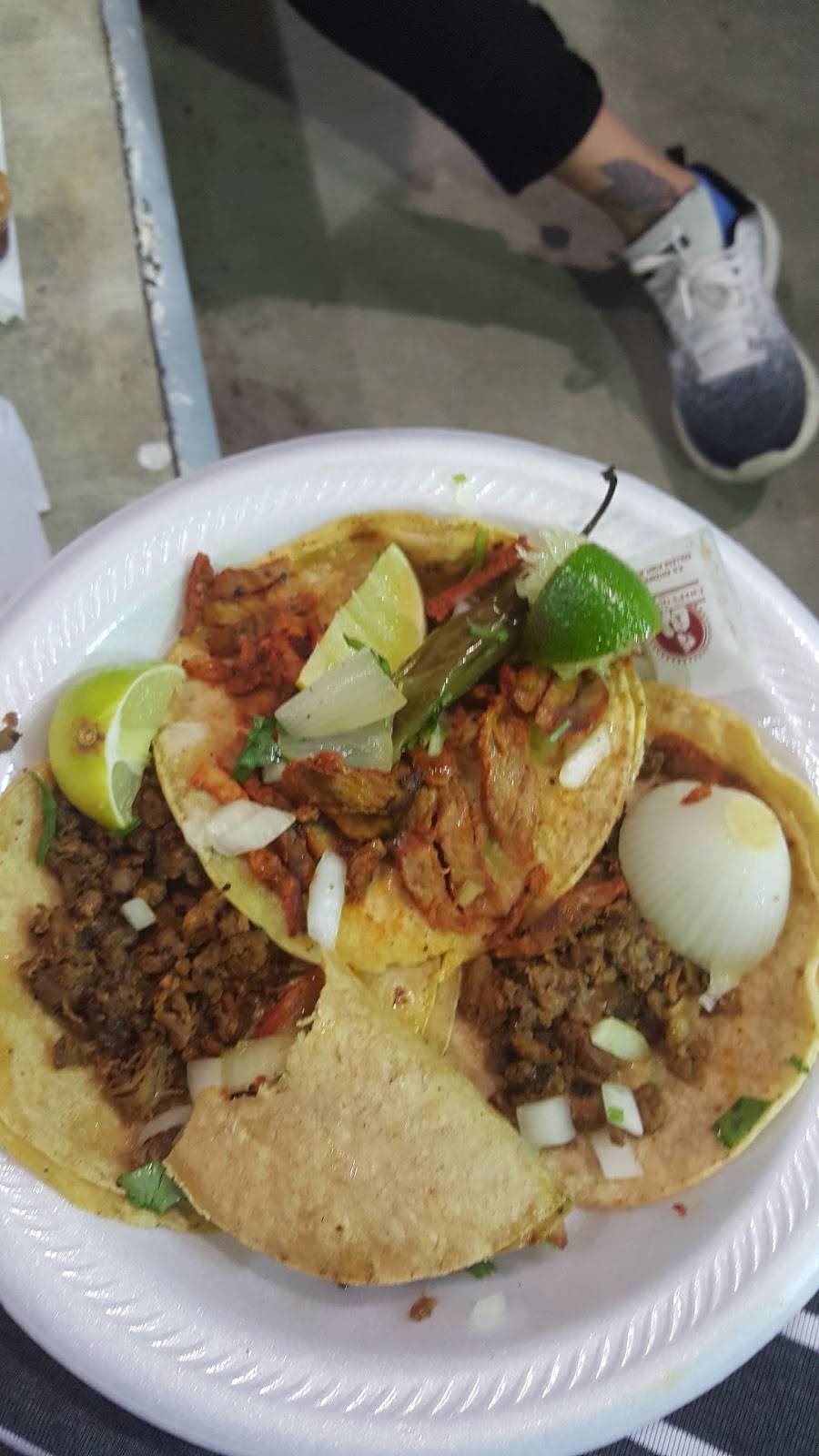 Taqueria Temo Taco Truck | restaurant | 2611 NE 28th St, Fort Worth, TX 76111, USA | 8176553744 OR +1 817-655-3744