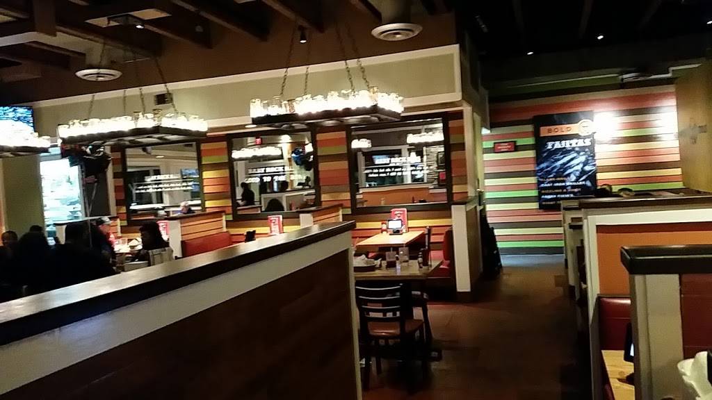 Chilis Grill & Bar | meal takeaway | 2745 W Kettleman Ln, Lodi, CA 95242, USA | 2093691808 OR +1 209-369-1808