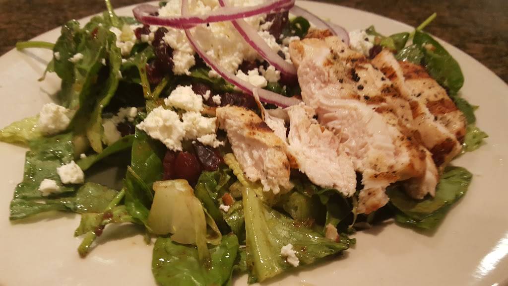 DeAngelos | restaurant | 2620 East 3rd Street, Eastland Plaza, Bloomington, IN 47401, USA | 8129610008 OR +1 812-961-0008