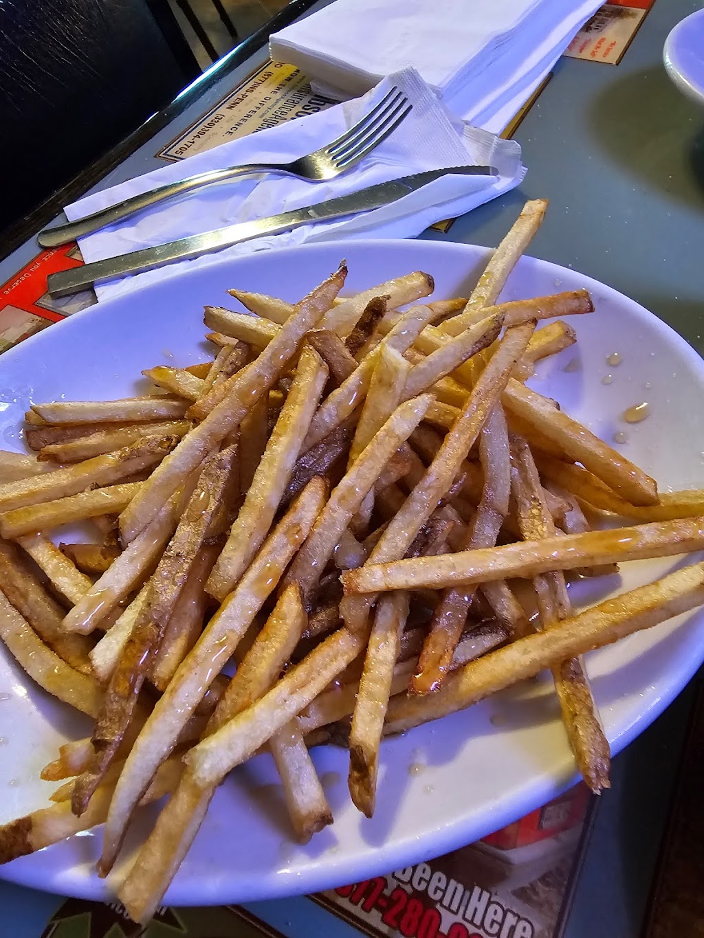 Yankee Lake Tavern | restaurant | 1820 OH-7, Brookfield Center, OH 44403, USA | 3304488866 OR +1 330-448-8866