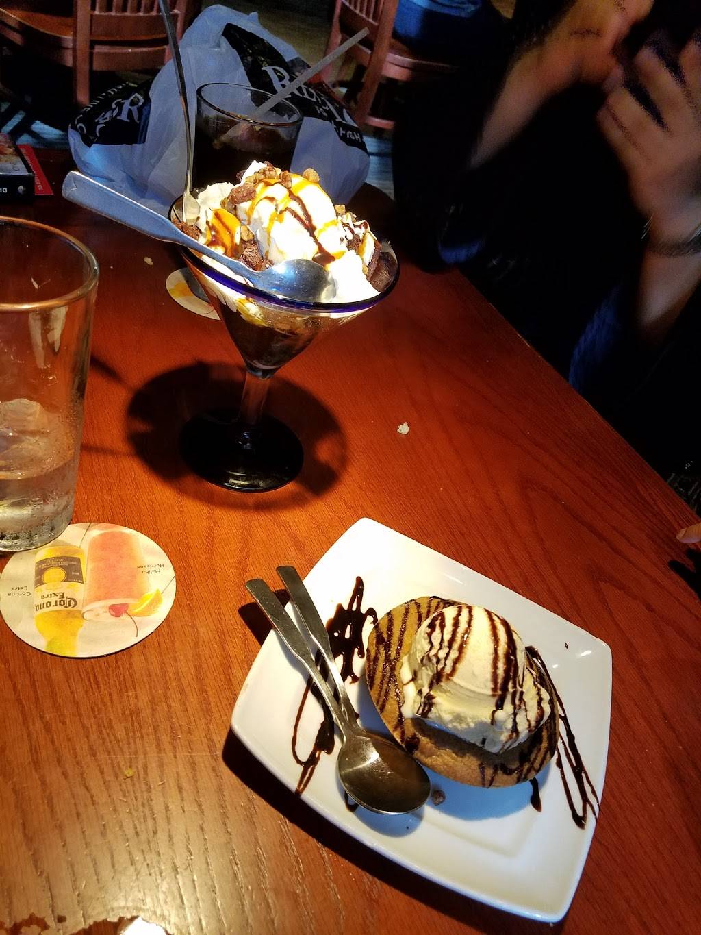 Red Lobster | restaurant | 2323 Hwy 6, Sugar Land, TX 77478, USA | 2813132525 OR +1 281-313-2525