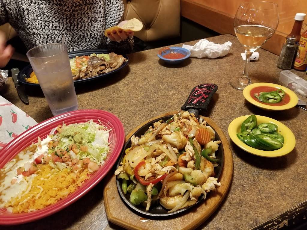 Agave Mexican Grill Si | restaurant | 3200 S Airport Rd W, Ste 100, Traverse City, MI 49684, USA | 2316425151 OR +1 231-642-5151