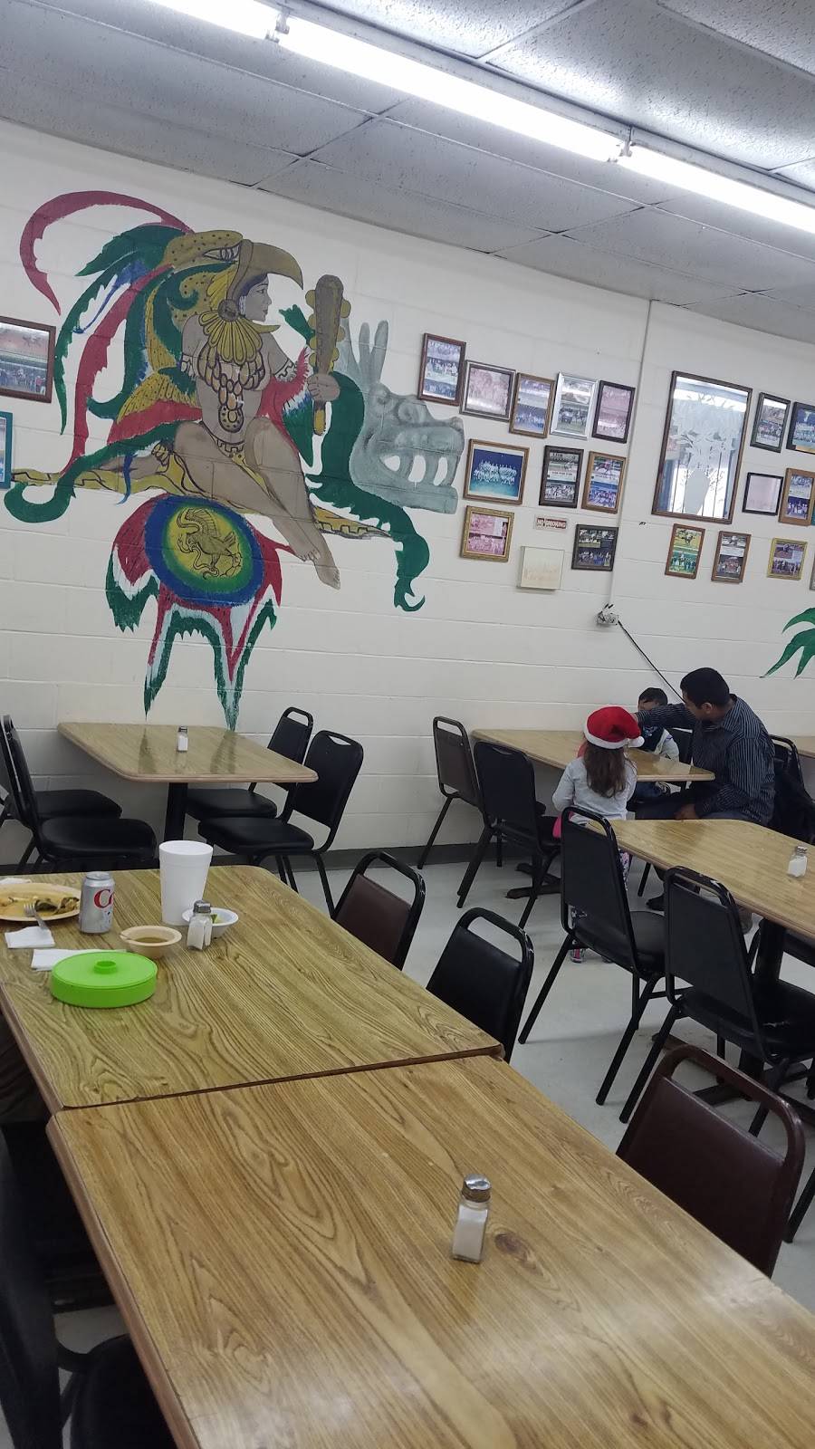 Jilbertos | restaurant | 4434 Main St, Dallas, TX 75226, USA | 2148265417 OR +1 214-826-5417