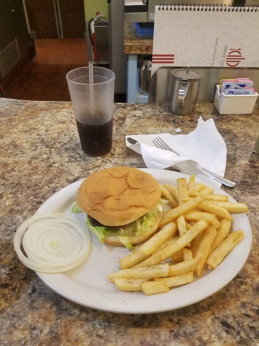 White Tower | restaurant | 1515 W Sylvania Ave, Toledo, OH 43612, USA | 4194768633 OR +1 419-476-8633