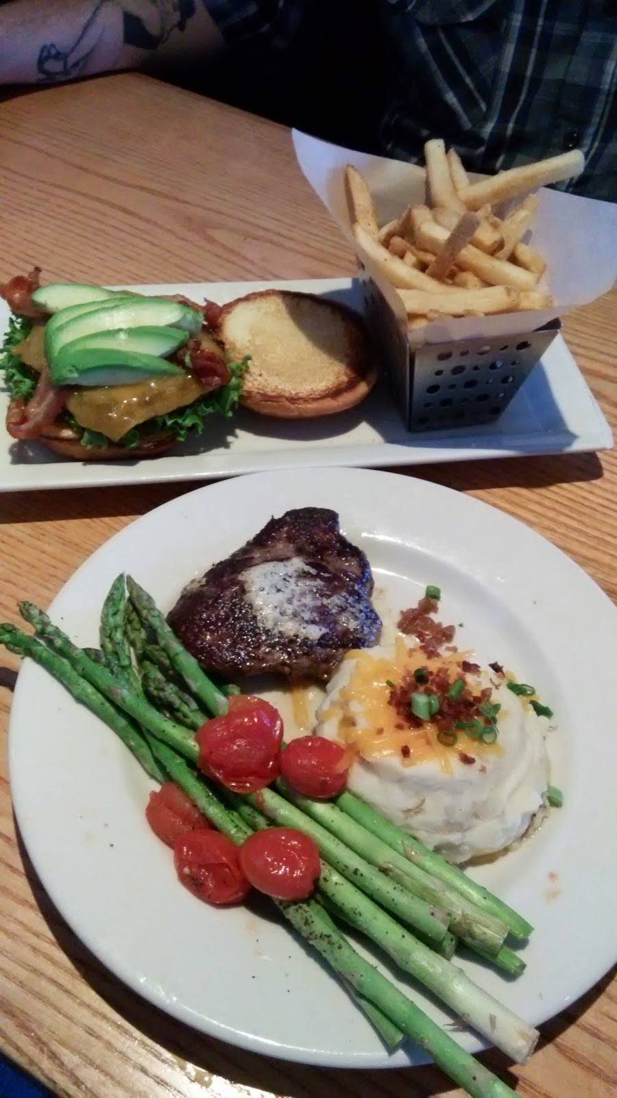 Chilis Grill & Bar | meal takeaway | 20760 S Avalon Blvd, Carson, CA 90746, USA | 3105161180 OR +1 310-516-1180