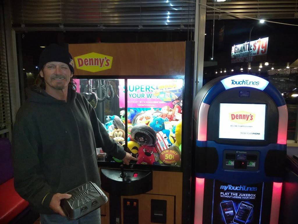 Dennys | restaurant | 110 McHenry Ave, Modesto, CA 95354, USA | 2095295594 OR +1 209-529-5594
