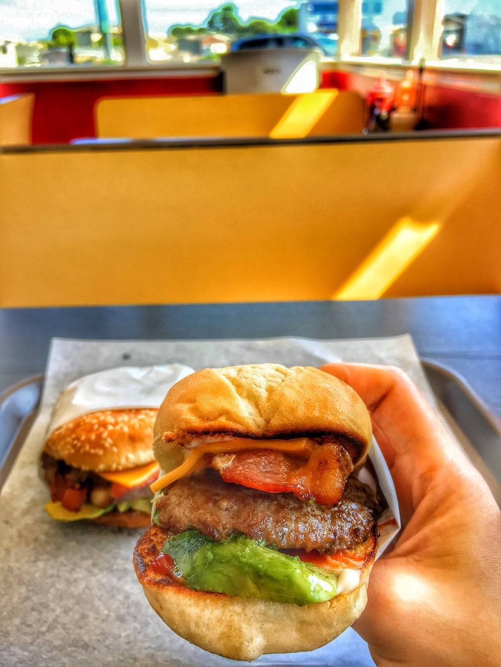 Patio Drive In | restaurant | 11616 Merritt St, Castroville, CA 95012, USA | 8316332178 OR +1 831-633-2178